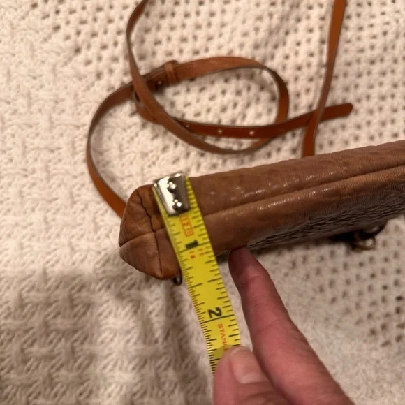 WILLI EST.1981 LEATHER CROSSBODY Bag TAN - Picture 10 of 11